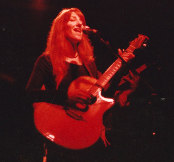 Happy Rhodes at Tin Angel - Philadelphia, PA - May 10, 1996 (Photo by Kerry White)