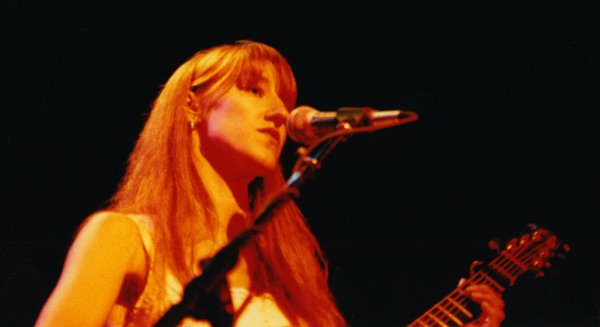 Happy Rhodes at The Bottom Line - New York, NY - August 10, 1996 (Photo by Alvin Brattli)