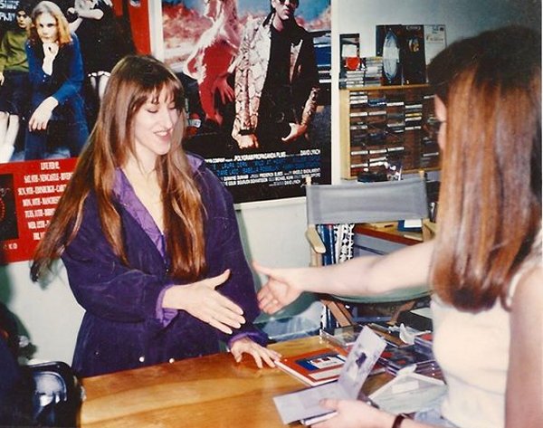 Happy Rhodes at Rainbow Records CD signing, Wilmington, DE (date unknown)