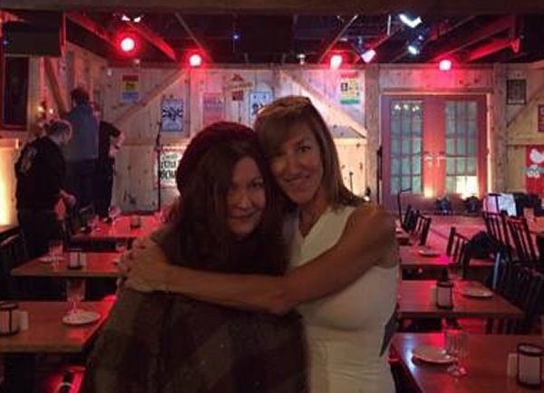 Happy Rhodes with Sharon Nichols at Daryl's House - Pawling, NY - Nov. 8, 2017  (a Security Project show)